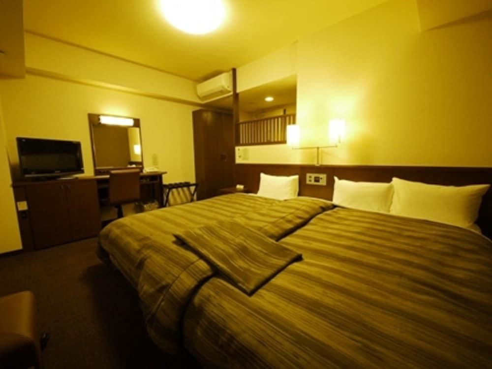 Hotel Route-Inn Niigata Nishi Inter Exterior foto
