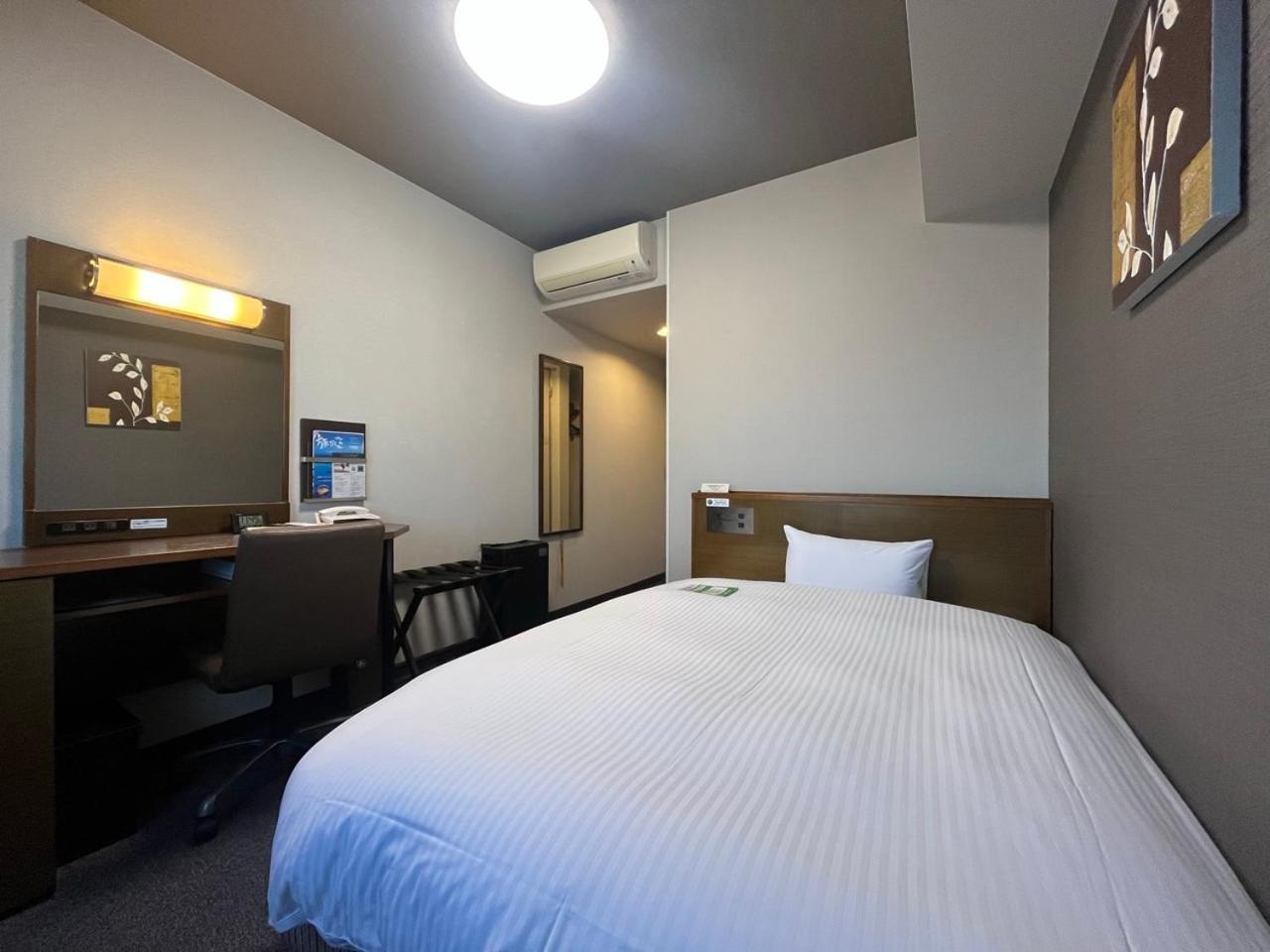 Hotel Route-Inn Niigata Nishi Inter Exterior foto